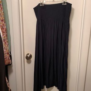 JJill Navy Blue Crinkle Skirt - M